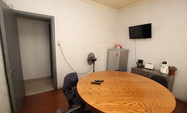 Se Vende Estupenda Oficina en Pasaje Matte - Santiago