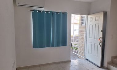 VENDO CASA EN FRACCIONAMIENTO PRIVADO CON ALBERCA EN LOS HEROES VERACRUZ
