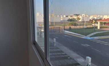 VENDO CASA EN FRACCIONAMIENTO PRIVADO CON ALBERCA EN LOS HEROES VERACRUZ