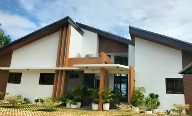 Beach House for sale in Carmen Cebu!
