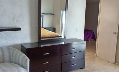 CASA EN RENTA AMUEBLADA TRES RECAMARAS CON JARDIN  METEPEC