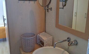CASA EN RENTA AMUEBLADA TRES RECAMARAS CON JARDIN  METEPEC