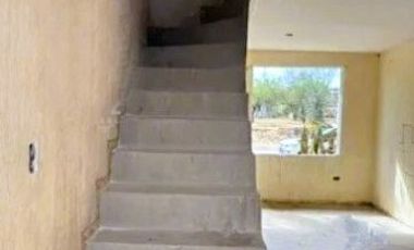 CASA EN VENTA, VALLE DEL ROBLE, CADEREYTA 2 PLANTAS,  2 RECAMARAS, PRECIO DE OFERTA