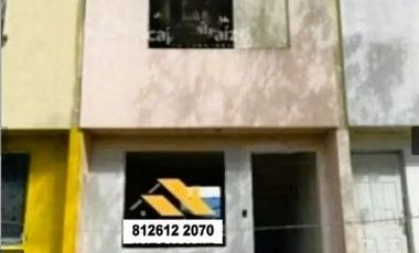 CASA EN VENTA, VALLE DEL ROBLE, CADEREYTA 2 PLANTAS,  2 RECAMARAS, PRECIO DE OFERTA