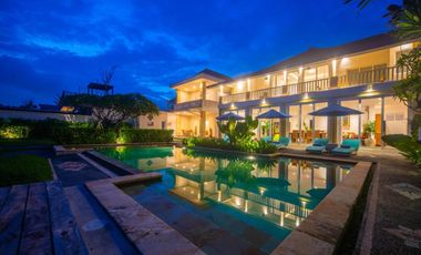 Beachfront 4 Bedroom Villa with Ocean View in Ketewel Bali for Sale Leasehold