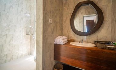 Beachfront 4 Bedroom Villa with Ocean View in Ketewel Bali for Sale Leasehold