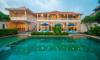 Beachfront 4 Bedroom Villa with Ocean View in Ketewel Bali for Sale Leasehold