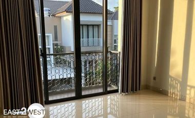 Dijual Rumah Cluster Kebayoran Symphony Bintaro Tangerang Selatan Mewah Nyaman Strategis