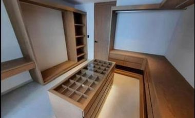 CASA EN RENTA EN BOSQUES DE BAMBU CON PANELES SOLARES