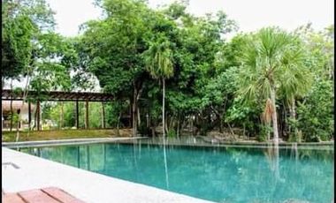 CASA EN RENTA EN BOSQUES DE BAMBU CON PANELES SOLARES
