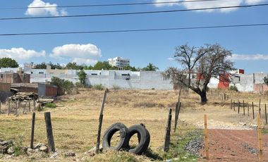 Se renta Terreno 800 m2 en Jesús del Monte Cerca fraccionamientos y plazas comerciales