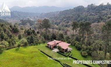 FINCA CON BOSQUE Y RÍO DE 25 HECTÁREAS