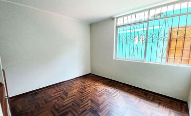 Departamento en Mayorazgo – Ate límite con La Molina.