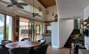 CASA DE PLAYA, AMUEBLADA, EN VENTA, PENINSULA DE SANTIAGO, MANZANILLO, COL.