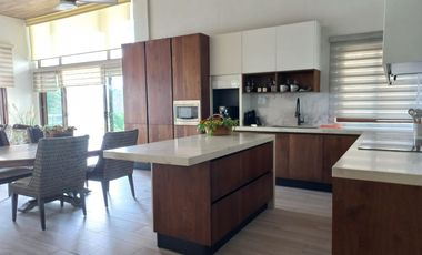 CASA DE PLAYA, AMUEBLADA, EN VENTA, PENINSULA DE SANTIAGO, MANZANILLO, COL.