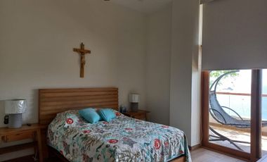 CASA DE PLAYA, AMUEBLADA, EN VENTA, PENINSULA DE SANTIAGO, MANZANILLO, COL.