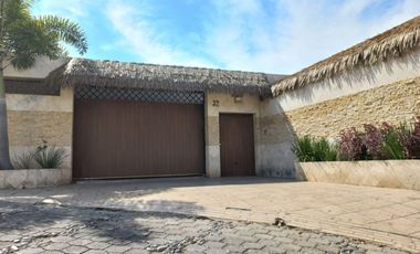 CASA DE PLAYA, AMUEBLADA, EN VENTA, PENINSULA DE SANTIAGO, MANZANILLO, COL.