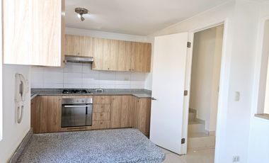 HERMOSA CASA REMODELADA, 3D, 2B, ALBERTO UNDURRAGA,HUECHURABA