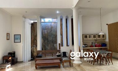 DISEWAKAN RUMAH 2 LANTAI DI GUNUNG SOPUTAN DENPASAR, BALI