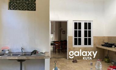 DISEWAKAN RUMAH 2 LANTAI DI GUNUNG SOPUTAN DENPASAR, BALI