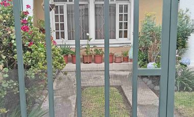 Casa de venta de oportunidad junto al Portal Shopping – $69.990 Quito - Ecuador.               House for Sale at a Bargain Price Next to Portal Shopping – $69,990 Quito, Ecuador