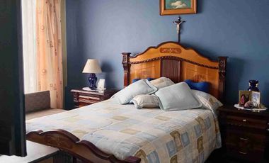 Casa de venta de oportunidad junto al Portal Shopping – $69.990 Quito - Ecuador.               House for Sale at a Bargain Price Next to Portal Shopping – $69,990 Quito, Ecuador