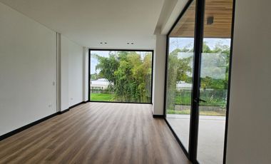 VENDO  EXCLUSIVA CASA EN EL SECTOR DE CERRITOS, MANIZALES.
