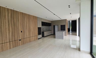 VENDO  EXCLUSIVA CASA EN EL SECTOR DE CERRITOS, MANIZALES.
