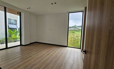 VENDO  EXCLUSIVA CASA EN EL SECTOR DE CERRITOS, MANIZALES.