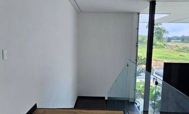 VENDO  EXCLUSIVA CASA EN EL SECTOR DE CERRITOS, MANIZALES.