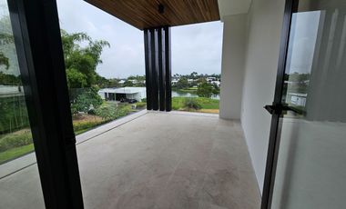 VENDO  EXCLUSIVA CASA EN EL SECTOR DE CERRITOS, MANIZALES.
