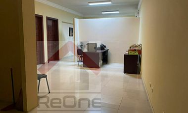 VENTA - RENTA de OFICINA espaciosa en la colonia INDEPENDENCIA en el CENTRO de MONTERREY, N.L.