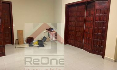 VENTA - RENTA de OFICINA espaciosa en la colonia INDEPENDENCIA en el CENTRO de MONTERREY, N.L.