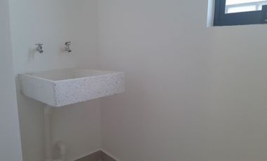 Casa con sótano en renta en Zibatá