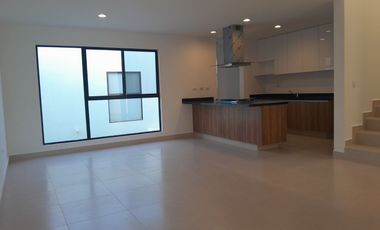 Casa con sótano en renta en Zibatá