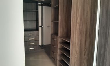 Casa con sótano en renta en Zibatá