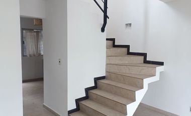 Casa en venta en Bosques de Cantabria, San Nicolás Tolentino, Toluca Estado de Mèxico