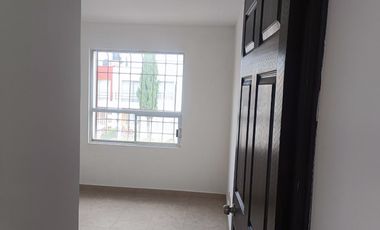 Casa en venta en Bosques de Cantabria, San Nicolás Tolentino, Toluca Estado de Mèxico