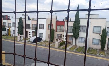 Casa en venta en Bosques de Cantabria, San Nicolás Tolentino, Toluca Estado de Mèxico