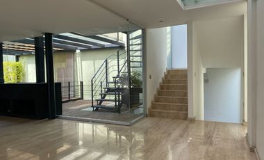 Casa en venta en Pedregal en condominio horizontal en Calle cerrada con vigilancia