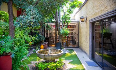 Residencia de Lujo en Venta en Jardines del Pedregal – Diseño Exclusivo y Acabados Premium