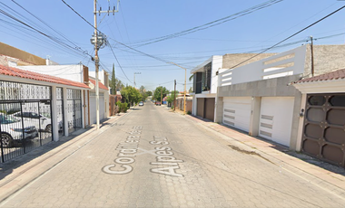 Así se sienten las inversiones que sí valen la pena!! Venta de Casa en Remate Bancario En Jardines De La Concepción II , Aguascalientes.