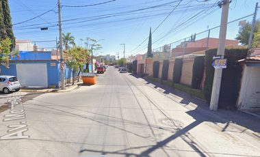 Así se sienten las inversiones que sí valen la pena!! Venta de Casa en Remate Bancario En Jardines De La Concepción II , Aguascalientes.