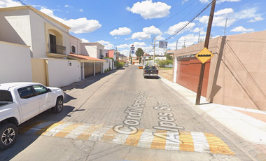 Así se sienten las inversiones que sí valen la pena!! Venta de Casa en Remate Bancario En Jardines De La Concepción II , Aguascalientes.