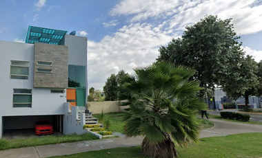 EXCELENTE CASA EN VALLE IMPERIAL ZAPOPAN JAL