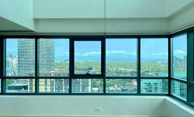 For Sale Three Bedroom Condo Loft Unit at Edades Rockwell Makati