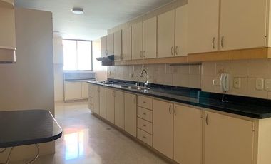 LINDO Y COMODO APARTAMENTO. EXCELENTE UBICACION