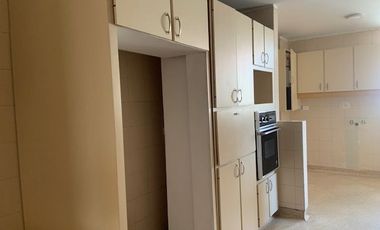 LINDO Y COMODO APARTAMENTO. EXCELENTE UBICACION