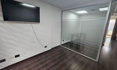 Oficina 2 privados Estoril Las Condes, nuevo metro Estoril