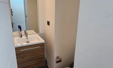 Oficina 2 privados Estoril Las Condes, nuevo metro Estoril